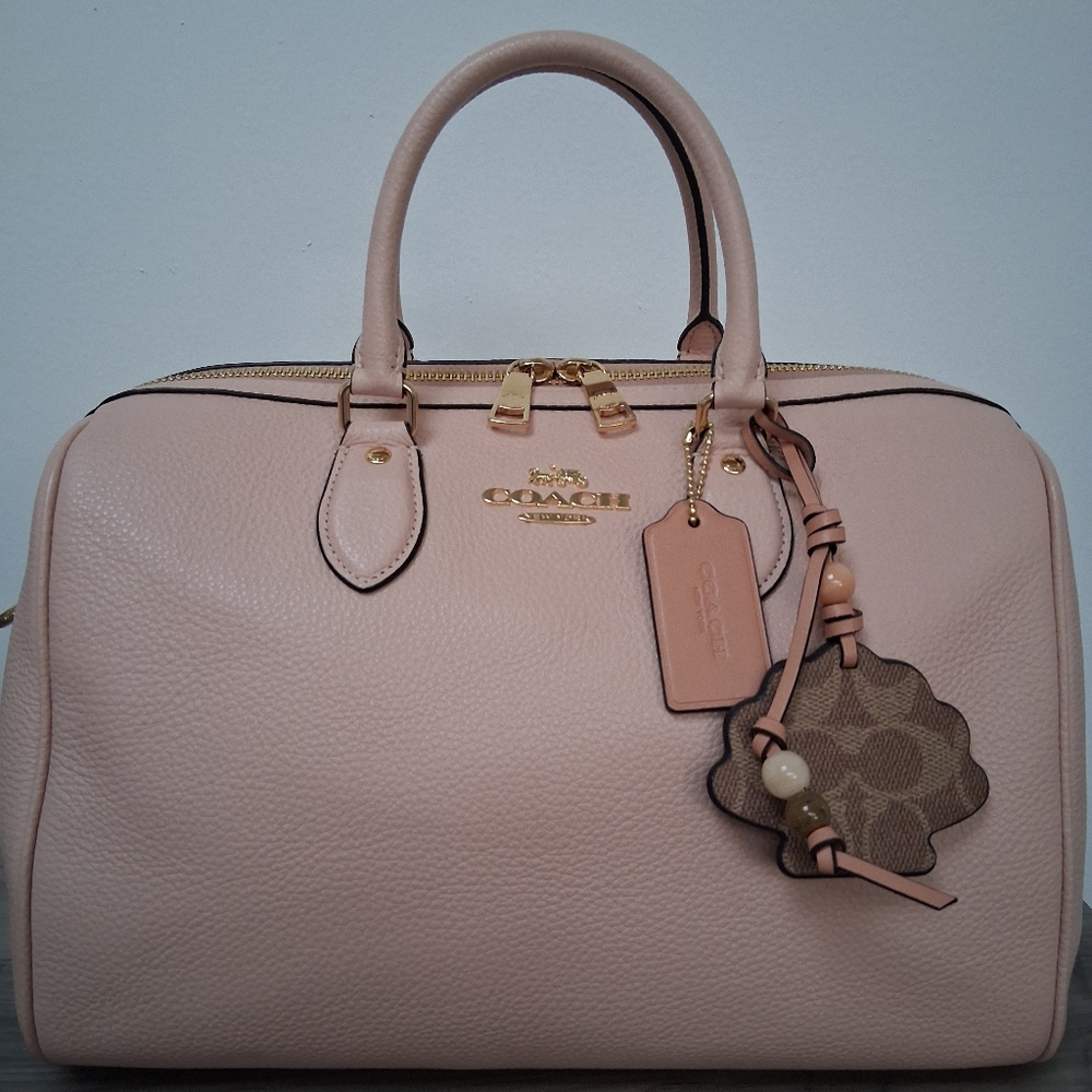 NWOT Coach Rowan Large Satchel With Shell Charm